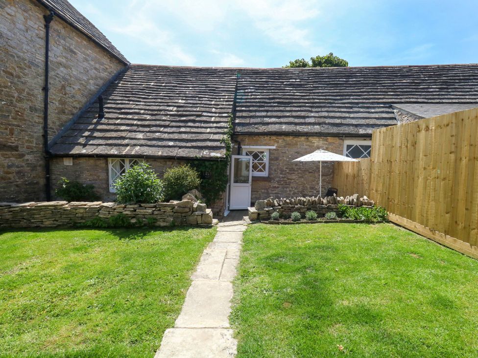 Sea Pink Cottage - Dorset - 1074436 - thumbnail photo 1