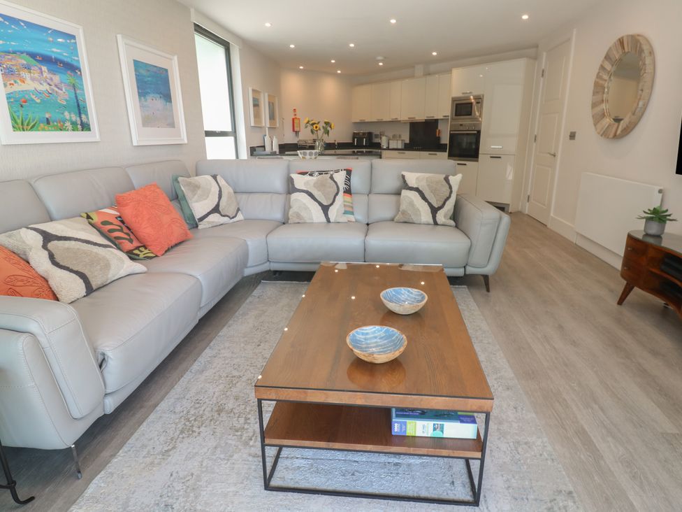 Peninsula Apartment 2 - Cornwall - 1078318 - thumbnail photo 6