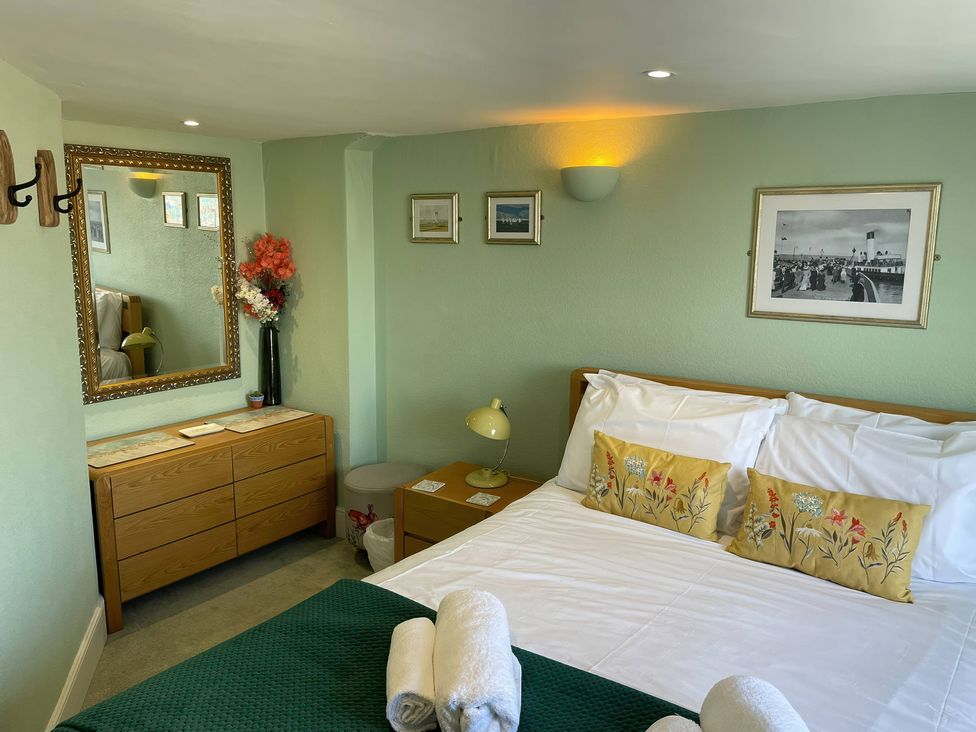 Monarch - Dorset - 1078324 - thumbnail photo 13