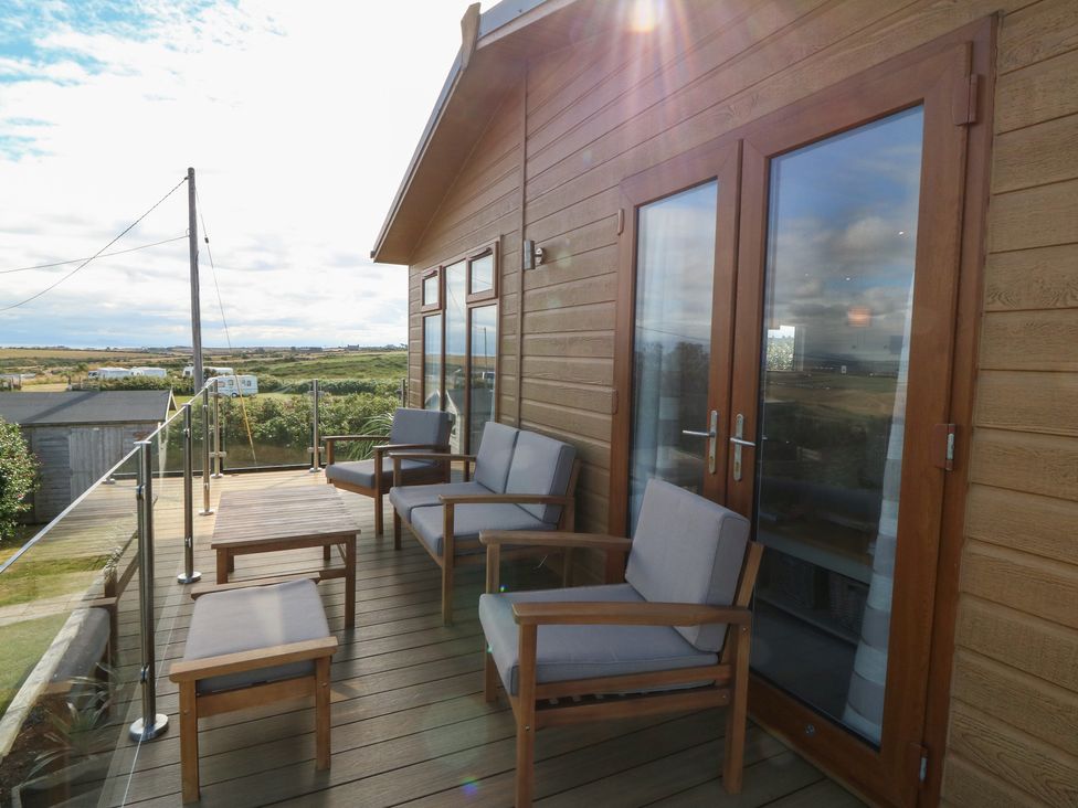 Sunstone Lodge (Garreg Haul Lodge) - North Wales - 1082462 - thumbnail photo 4