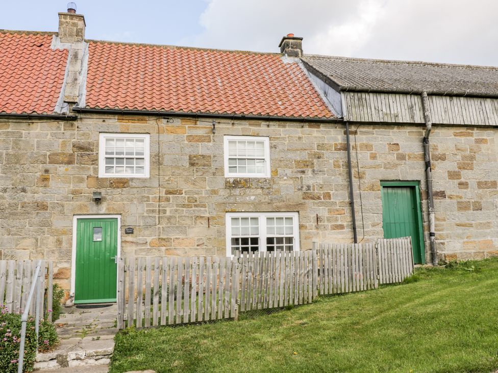 Manor House Farm Cottage - North Yorkshire (incl. Whitby) - 1084493 - thumbnail photo 1