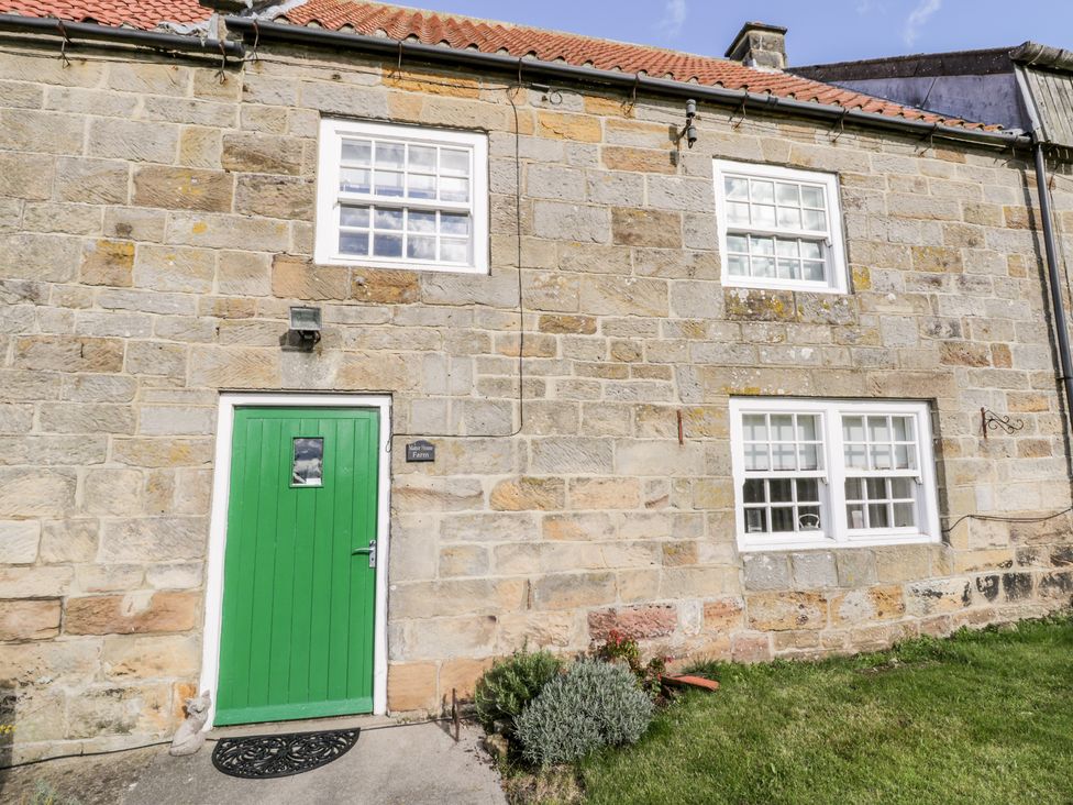 Manor House Farm Cottage - North Yorkshire (incl. Whitby) - 1084493 - thumbnail photo 2