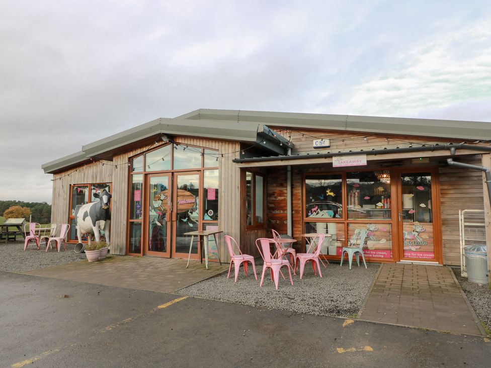 A restaurant with outdoor seating at Shieldhill Farm House in Falkirk