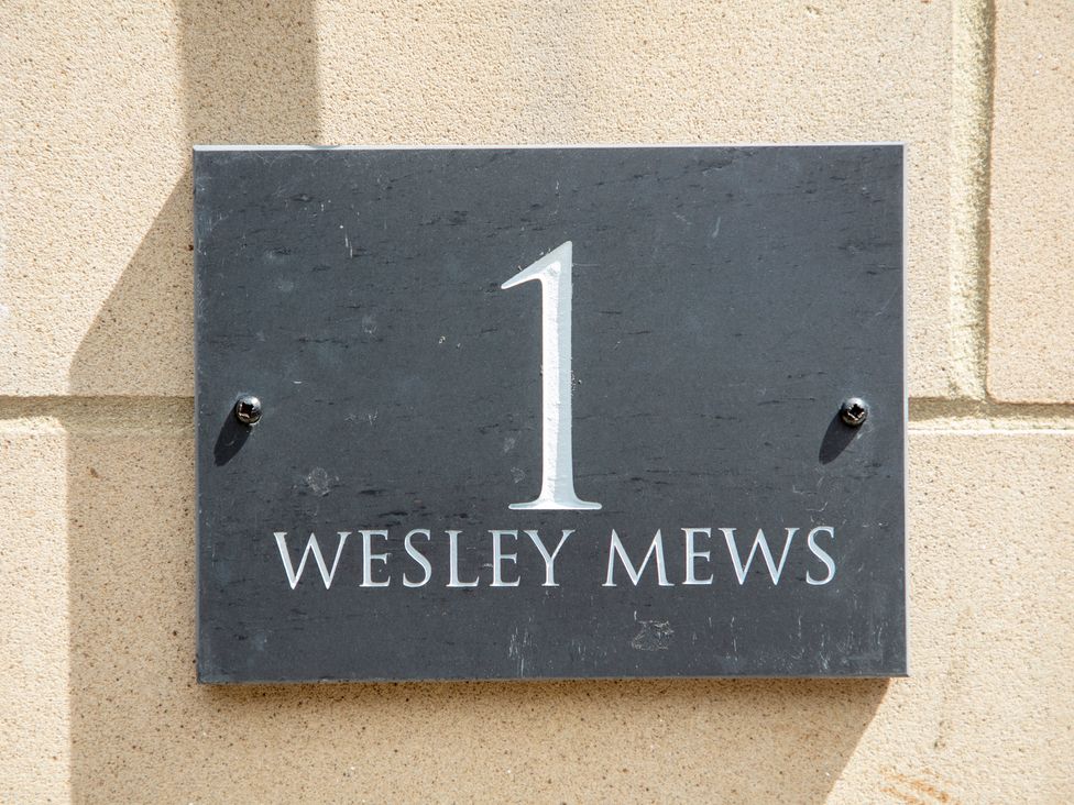 1 Wesley Mews - Northumberland - 1086727 - thumbnail photo 3