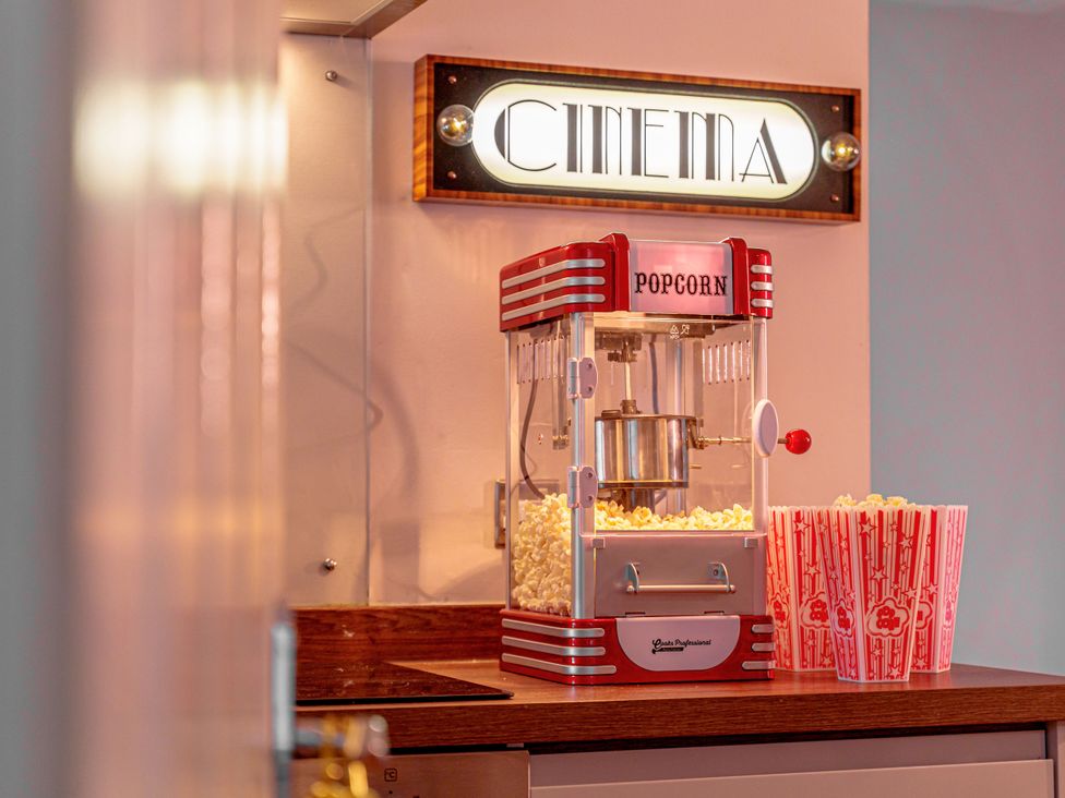 Y Graiglwyd - Anglesey - 1093157 - thumbnail photo 29