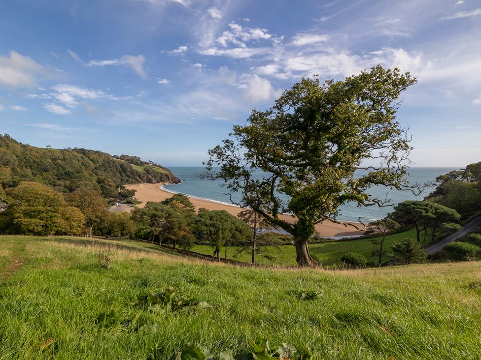 A view of the beach and sea in Stoke Fleming