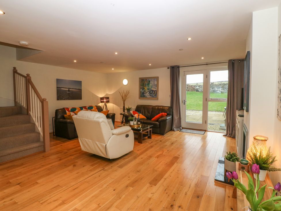Barn End, 9 Stad Clynnog - Anglesey - 1095237 - thumbnail photo 4