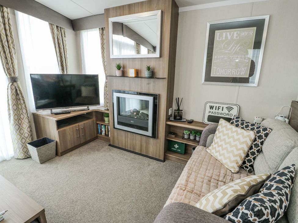 Trewan Chalet - North Wales - 1096018 - thumbnail photo 7