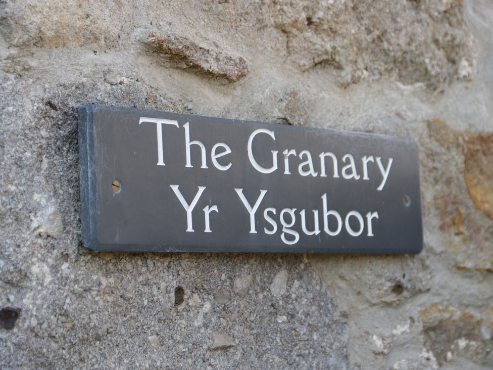 No 1 The Granary - Anglesey - 1097104 - thumbnail photo 3