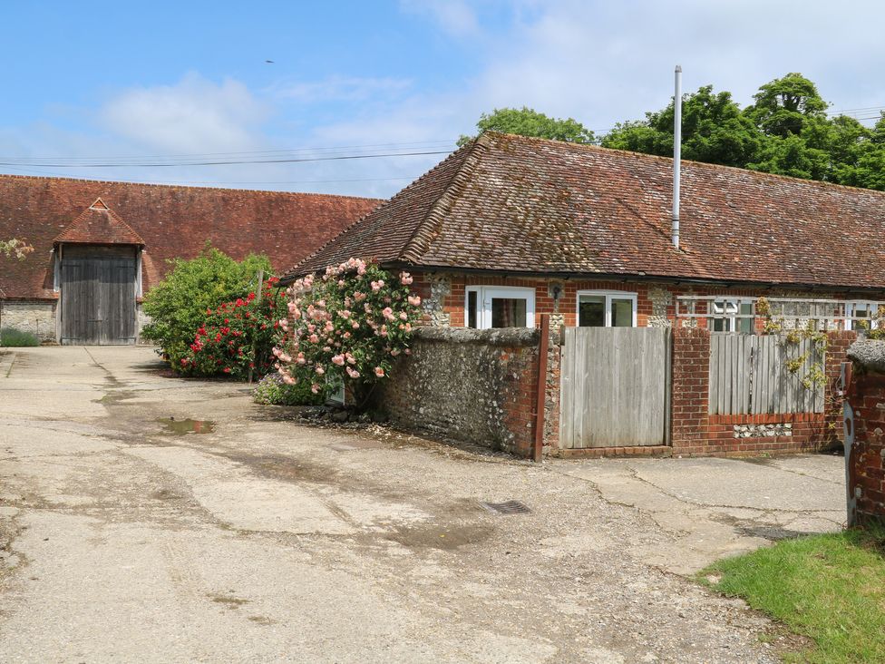 Byre Cottage 1 - Kent & Sussex - 1097627 - thumbnail photo 28