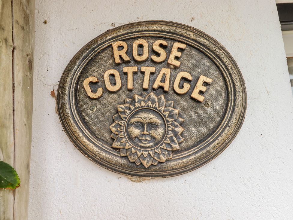 Rose Cottage in Holcombe - Devon - 1098585 - thumbnail photo 3