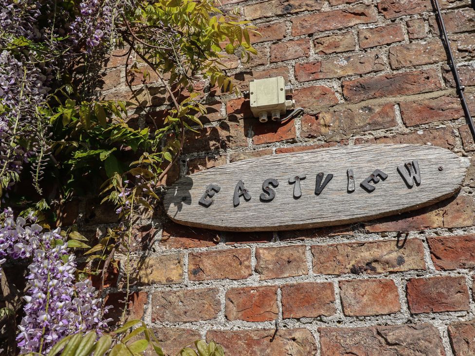 1 Eastview - Lincolnshire - 1099667 - thumbnail photo 4