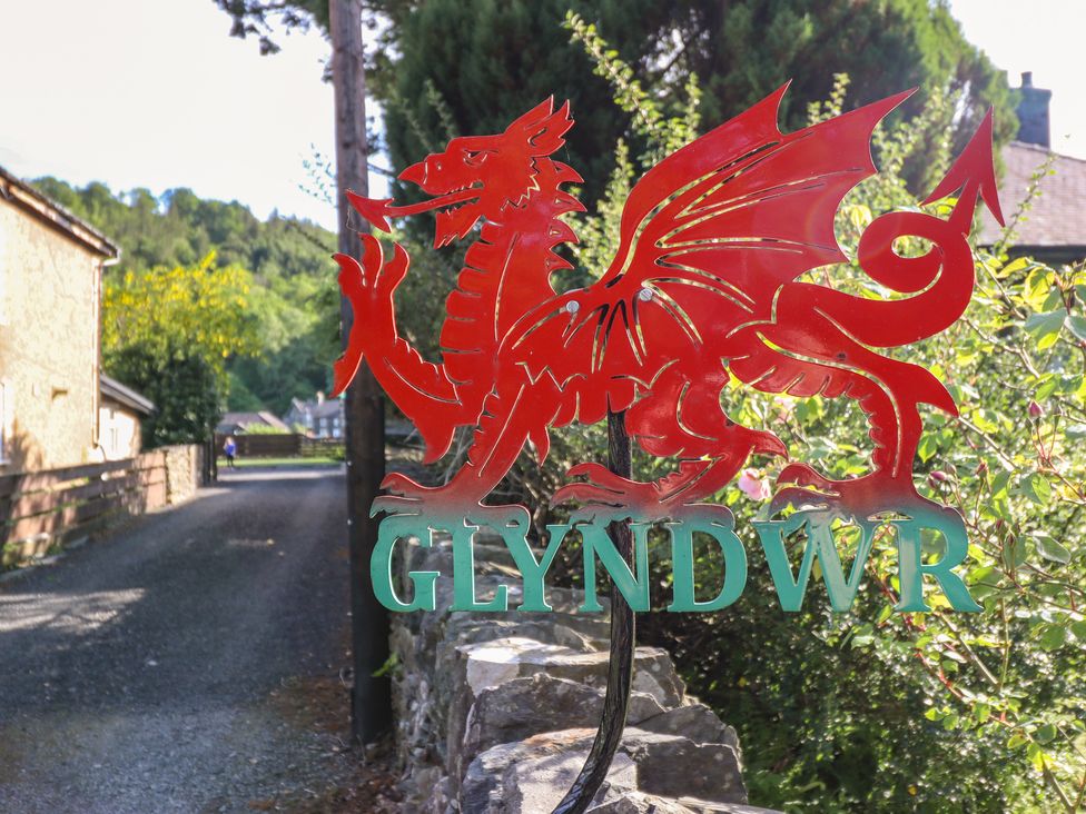 Glyndwr Bach - North Wales - 1100182 - thumbnail photo 5