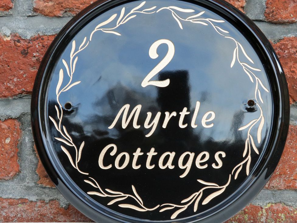Myrtle Cottage - Peak District - 1103300 - thumbnail photo 18