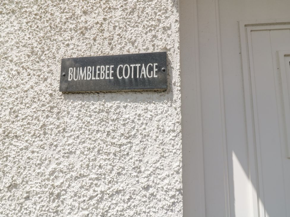 Bumblebee Cottage - Scottish Lowlands - 1104516 - thumbnail photo 3