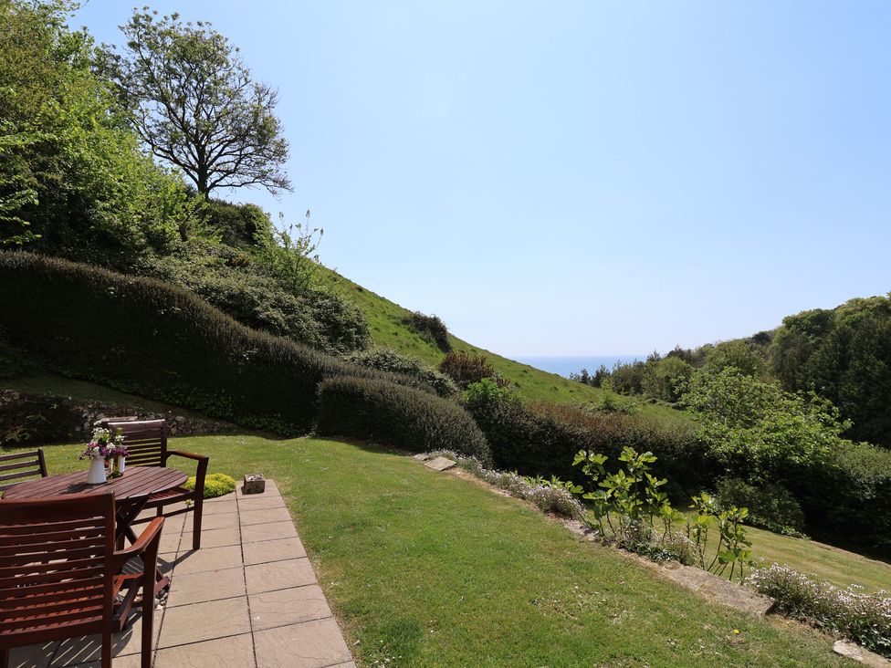 Lynch Cottage - Devon - 1106192 - thumbnail photo 4