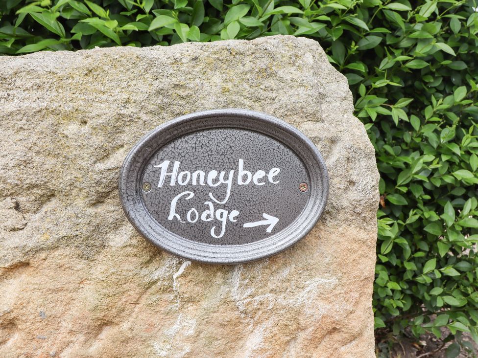 Honeybee Lodge - Lincolnshire - 1108020 - thumbnail photo 5