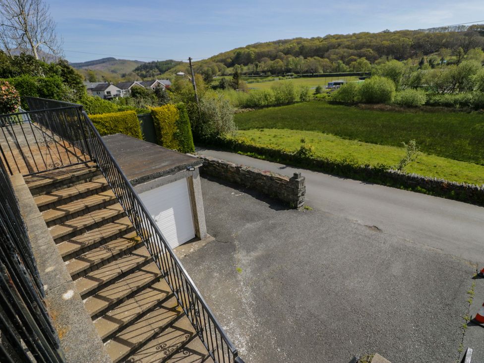 An outdoor area featuring stairs leading to a garage at Trem Y Foel in Penrhyndeudraeth