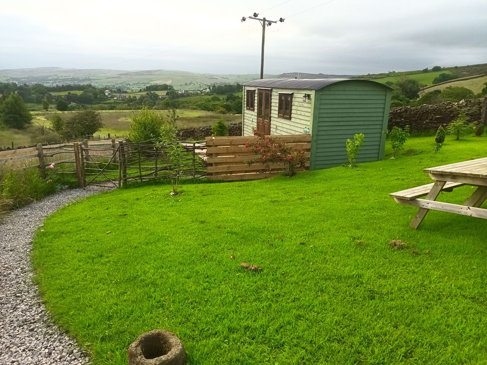 The Herdsman Luxury Shepherds Hut - Lake District - 1112932 - thumbnail photo 20