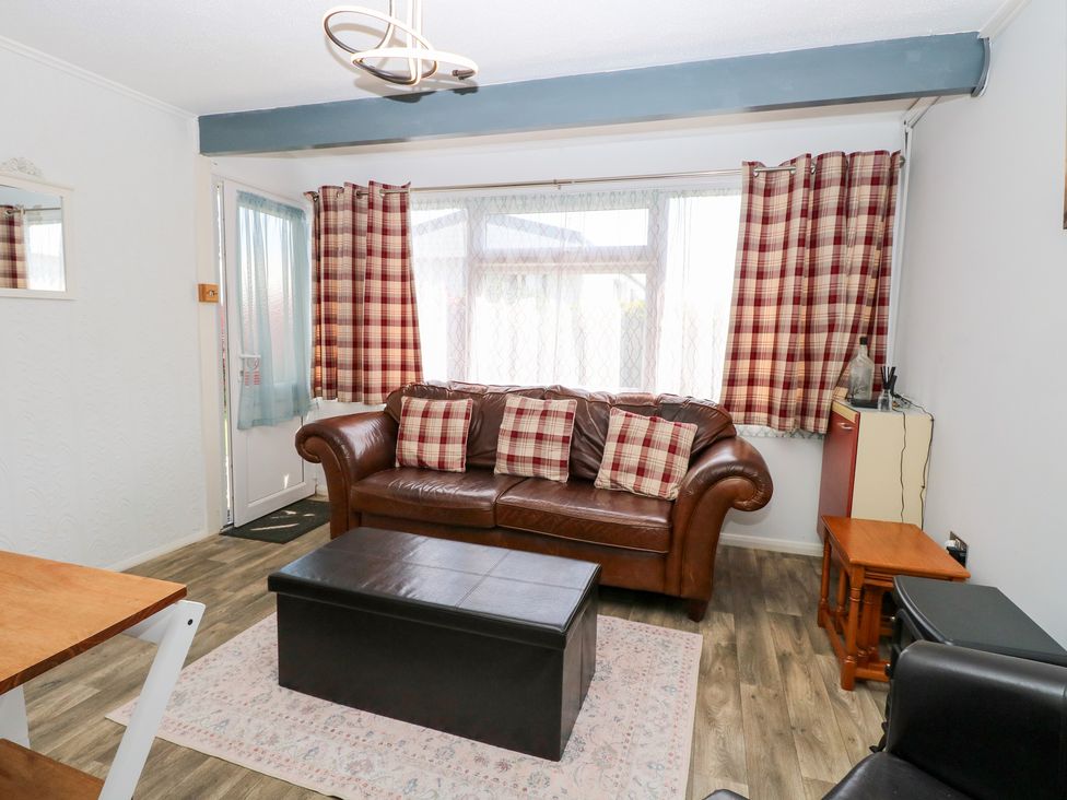 Chalet 468 - Norfolk - 1112940 - thumbnail photo 3