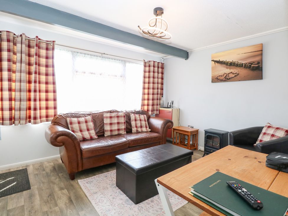 Chalet 468 - Norfolk - 1112940 - thumbnail photo 6
