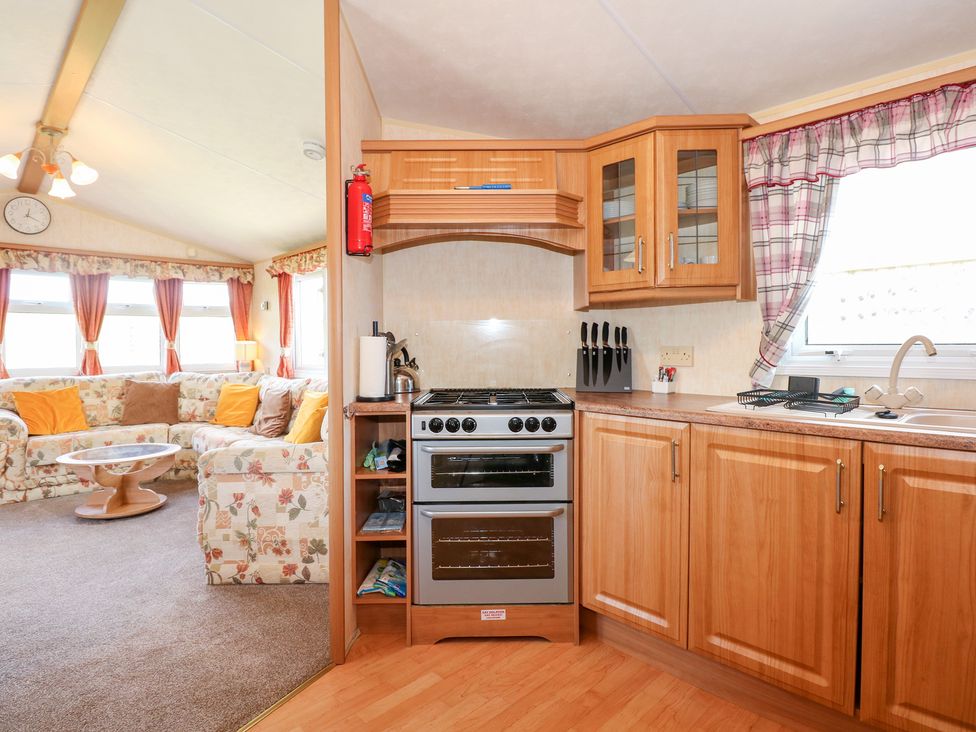 Ty Newydd Caravan - North Wales - 1114395 - thumbnail photo 4