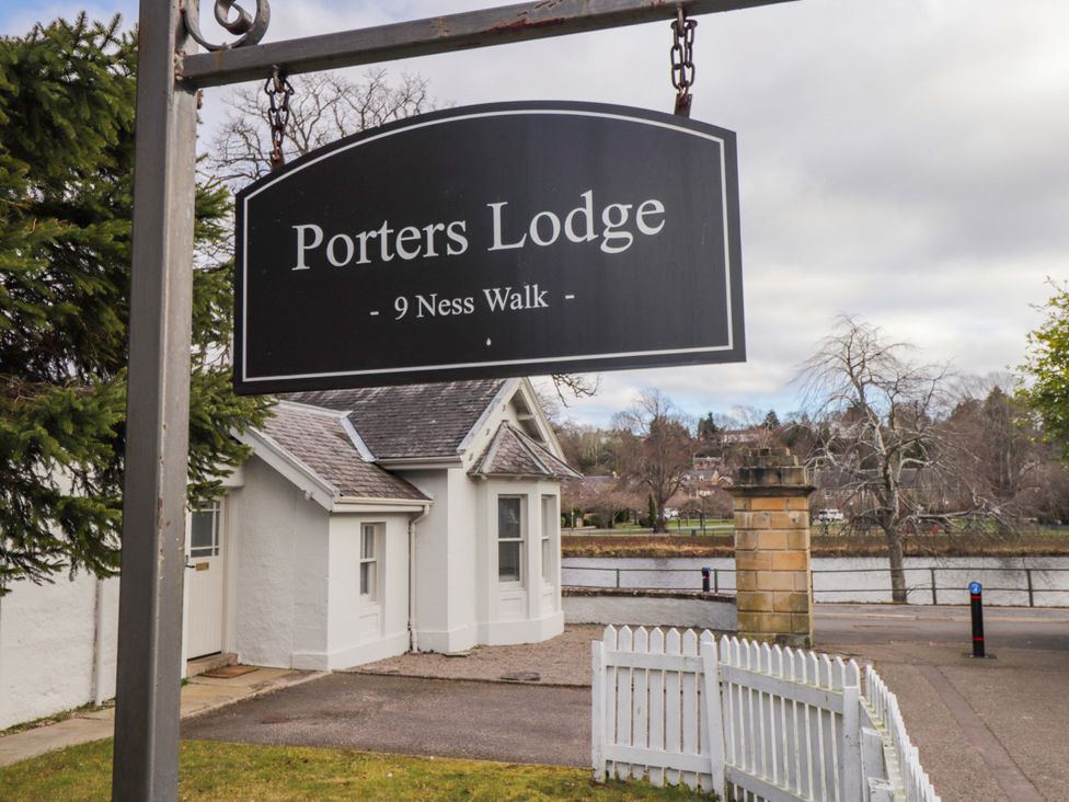 A sign for Porter's Lodge at 9 Ness Walk in Inverness
