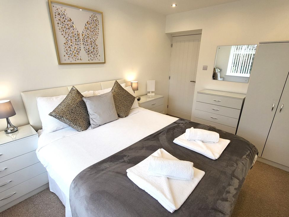 Top Of The Lane Luxury Holiday Apartment - Anglesey - 1115803 - thumbnail photo 26