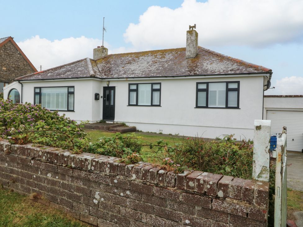 Faraway - Anglesey - 1116689 - thumbnail photo 1