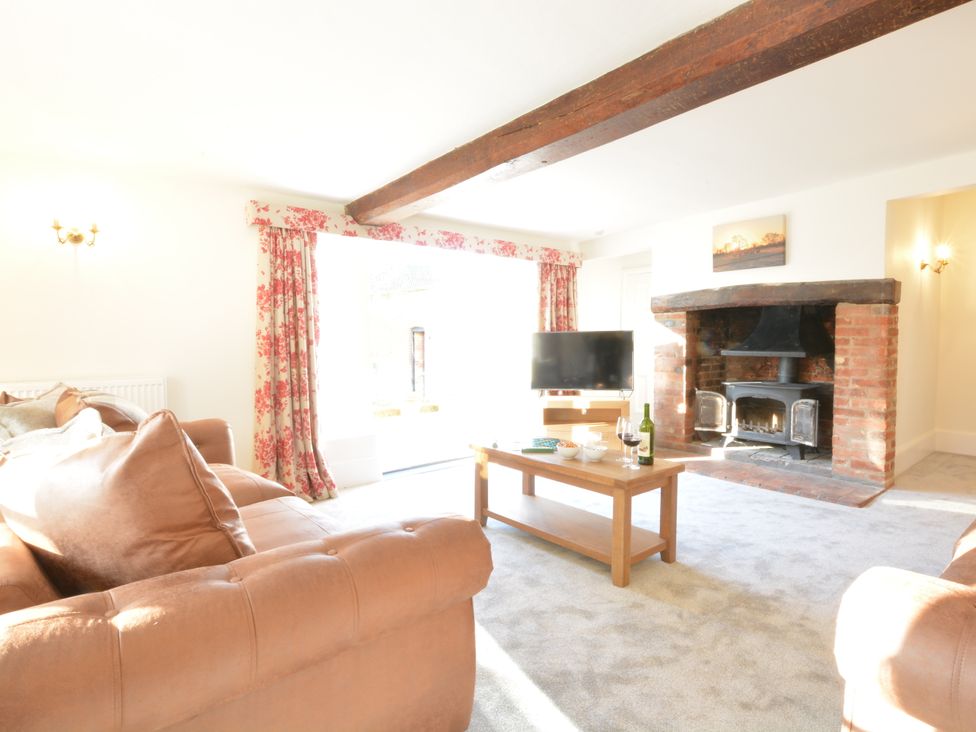 Bedingfield House, nr Debenham - Suffolk & Essex - 1117016 - thumbnail photo 82
