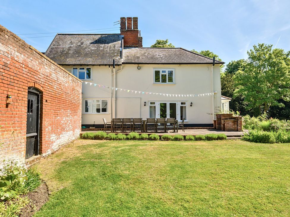 Bedingfield House, nr Debenham - Suffolk & Essex - 1117016 - thumbnail photo 76