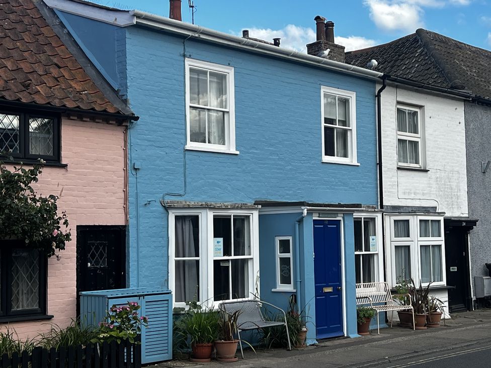 A blue house with a blue door and windows in Aldeburgh