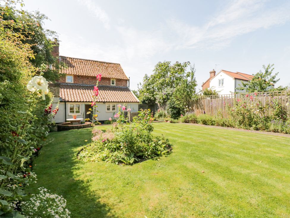 Shoemakers Cottage, Friston - Suffolk & Essex - 1117150 - thumbnail photo 34