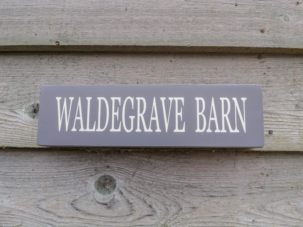 Waldegrave Barn - Suffolk & Essex - 1119181 - thumbnail photo 2