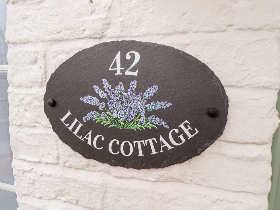 Lilac Cottage - Lincolnshire - 1119875 - thumbnail photo 2