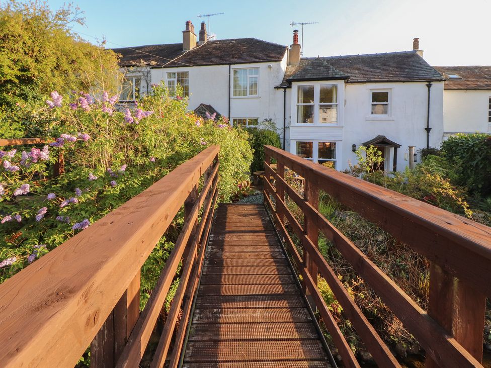 Brookside Cottage - Lake District - 1120730 - thumbnail photo 2