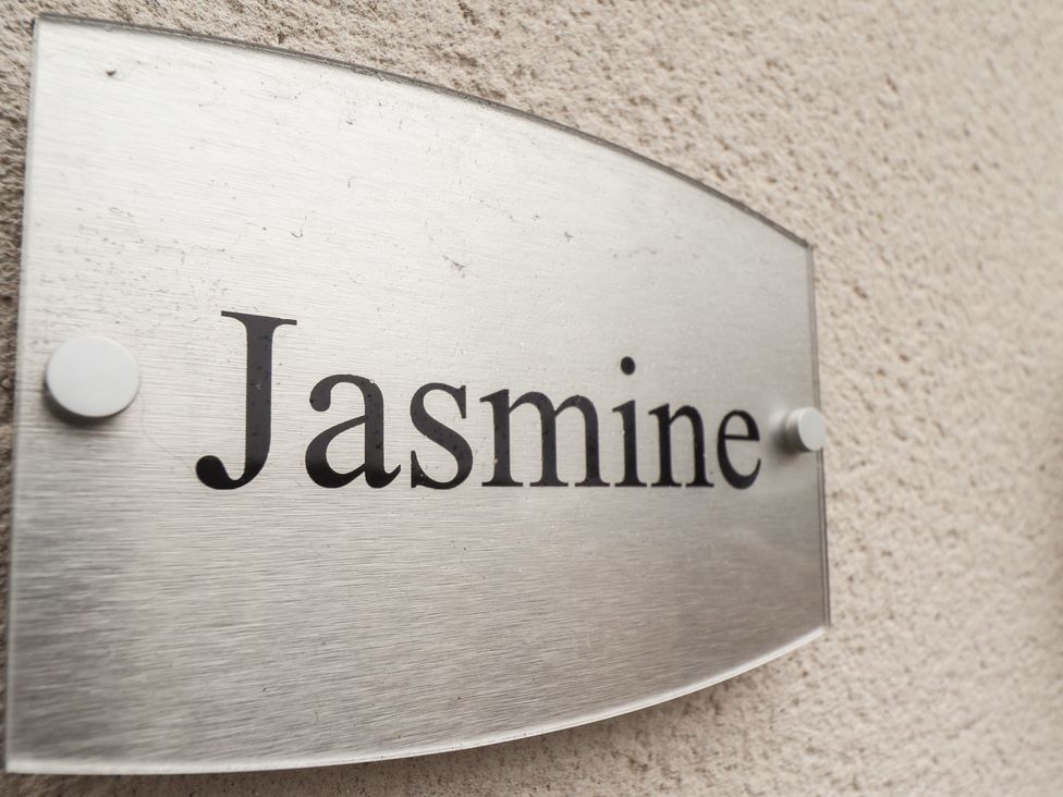 Jasmine - North Yorkshire (incl. Whitby) - 1120951 - thumbnail photo 3
