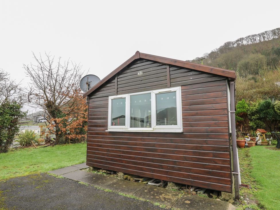 Chalet 32 - Mid Wales - 1121519 - thumbnail photo 13