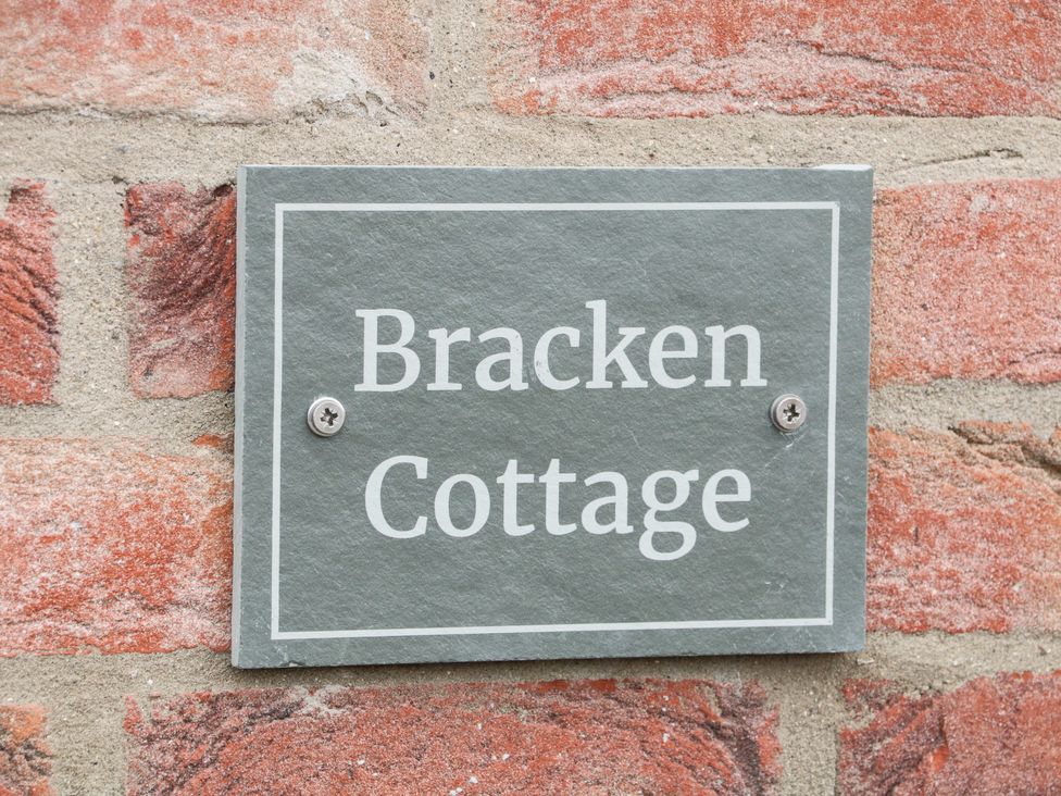 Bracken Cottage - North Yorkshire (incl. Whitby) - 1122780 - thumbnail photo 3