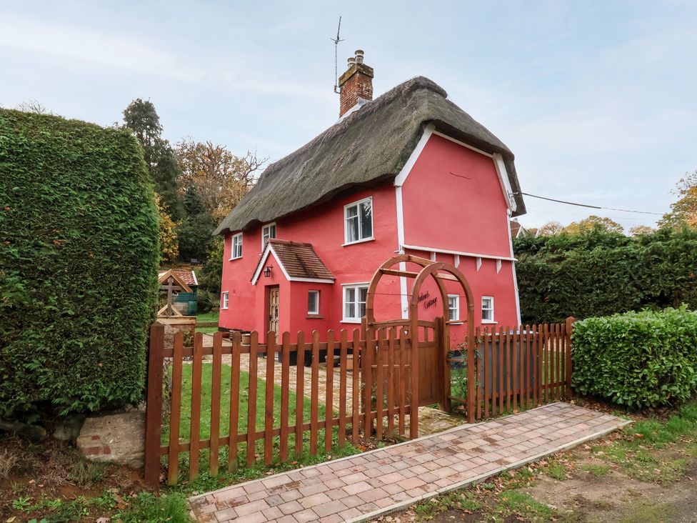 Rhubarb Cottage - Suffolk & Essex - 1123035 - thumbnail photo 1