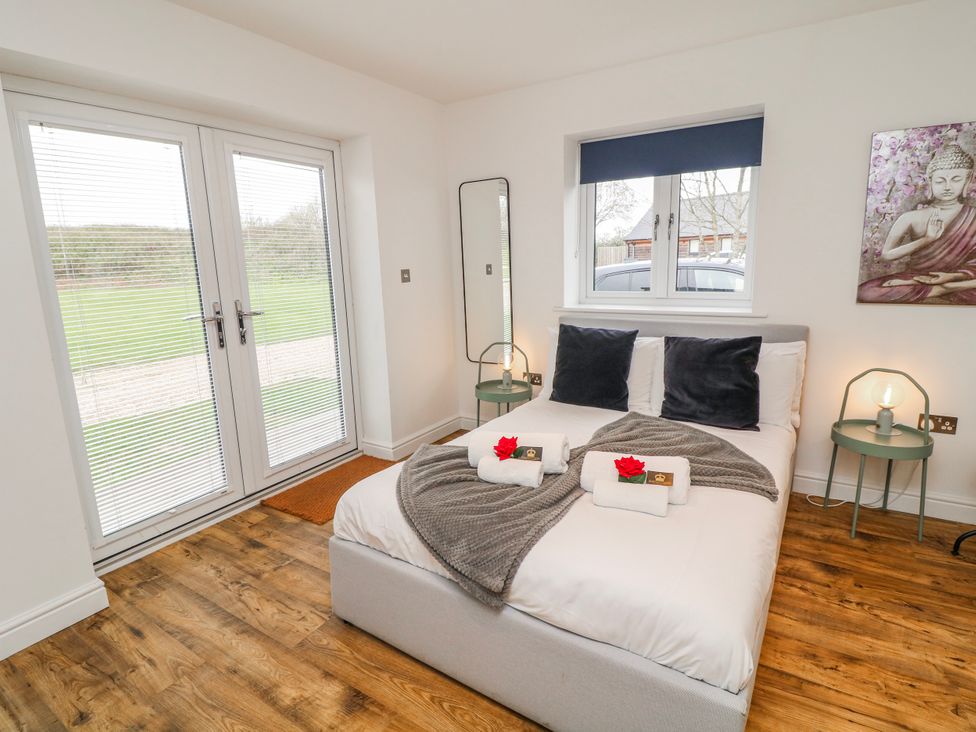 Lodge 24 - Lincolnshire - 1123758 - thumbnail photo 13