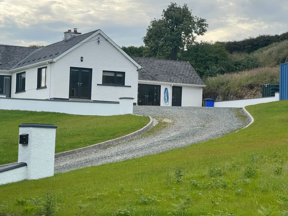 A house with a driveway and lawn at Rockville in Greencastle, County Donegal