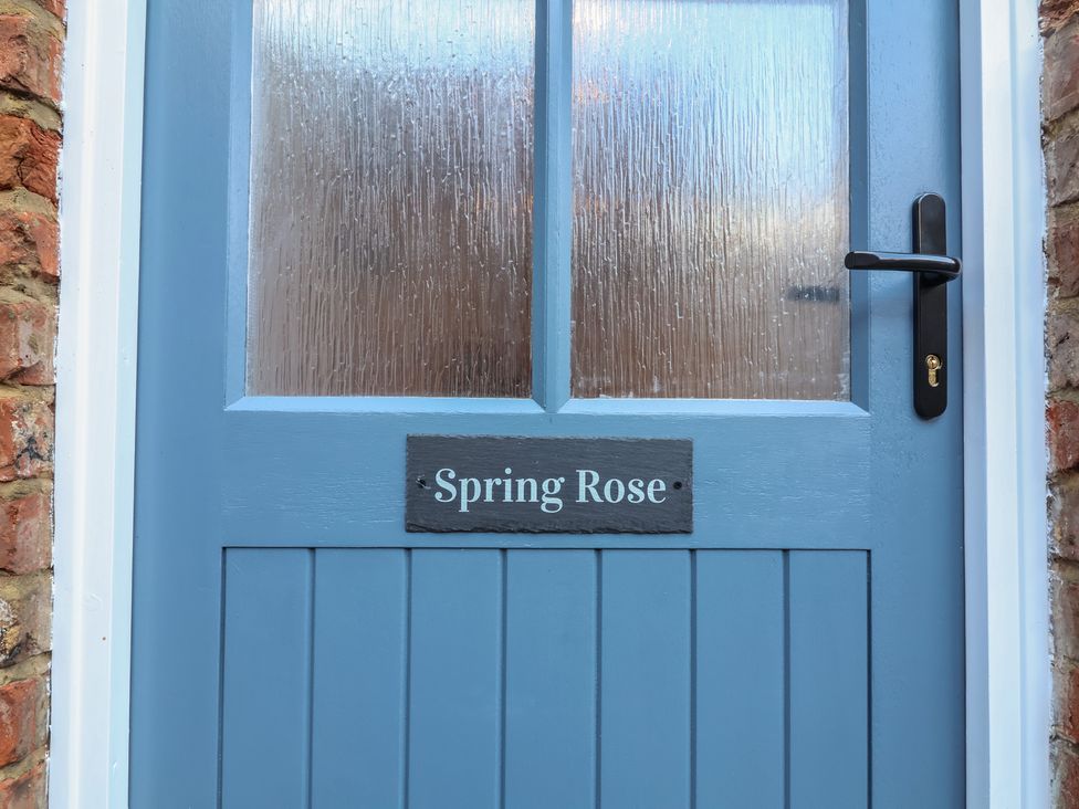 Spring Rose - Yorkshire Dales - 1124580 - thumbnail photo 2