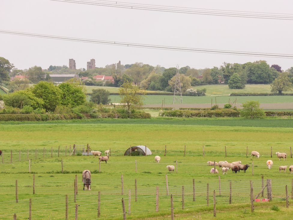 Lilling Green - North Yorkshire (incl. Whitby) - 1125907 - thumbnail photo 20