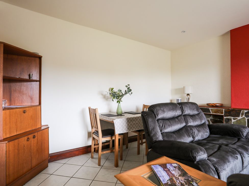 Hillside Apartment - North Wales - 1126230 - thumbnail photo 6