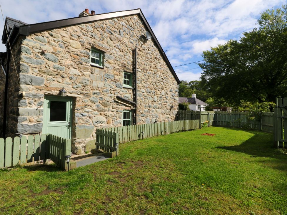 A house with a fenced garden at Old Chapel House Abergwyngregyn near Llanfairfechan