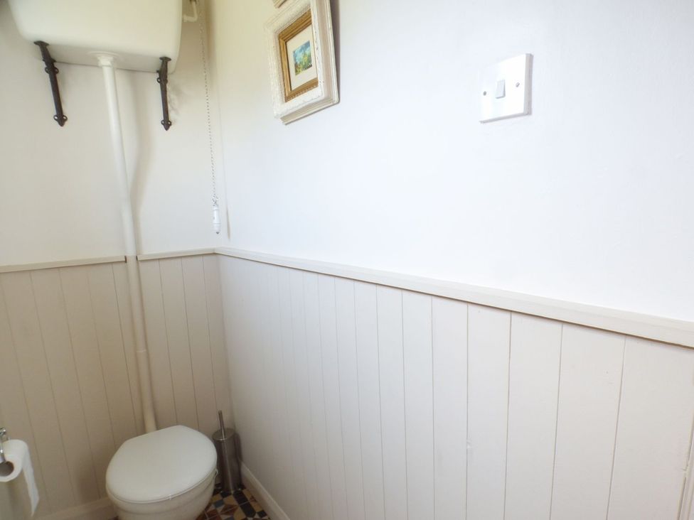 Spring Garden Cottage - South Wales - 1128135 - thumbnail photo 13