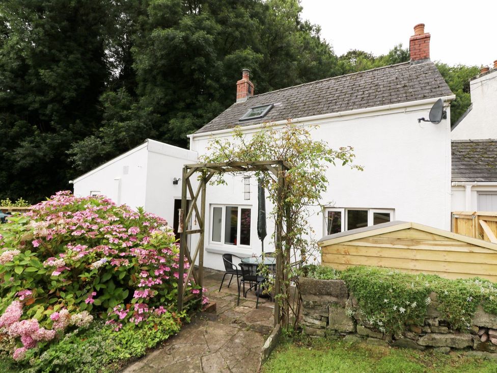 Spring Garden Cottage - South Wales - 1128135 - thumbnail photo 18