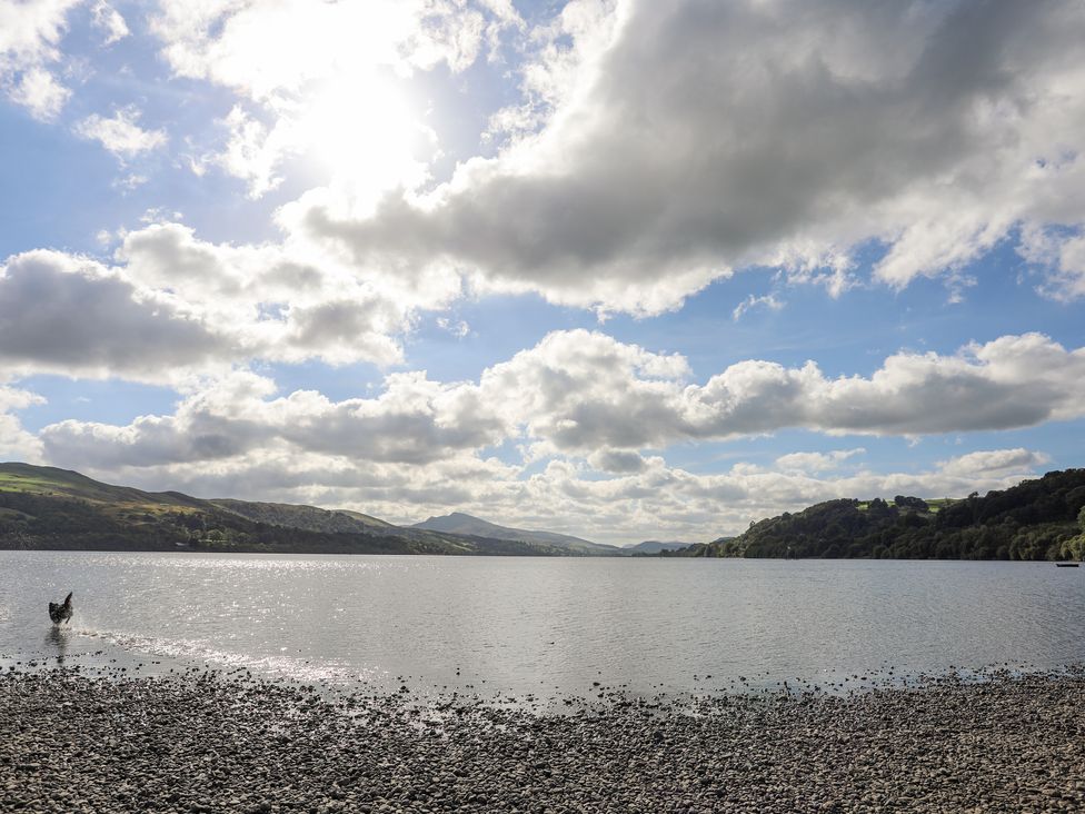 Drysgol Lakeside - Bala Lake - North Wales - 1128279 - thumbnail photo 40