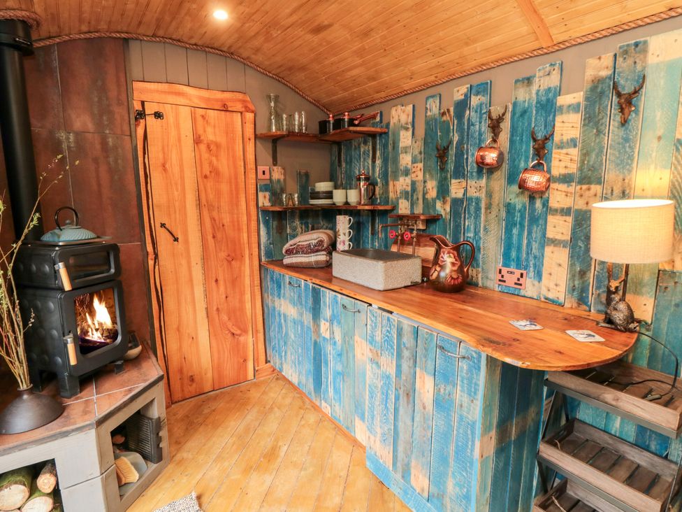 The Hideaway, Shepherd's Hut - North Yorkshire (incl. Whitby) - 1128614 - thumbnail photo 8